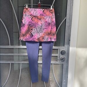 Tommy Bahama everyday active navy leggings with attached Patterned Skirt